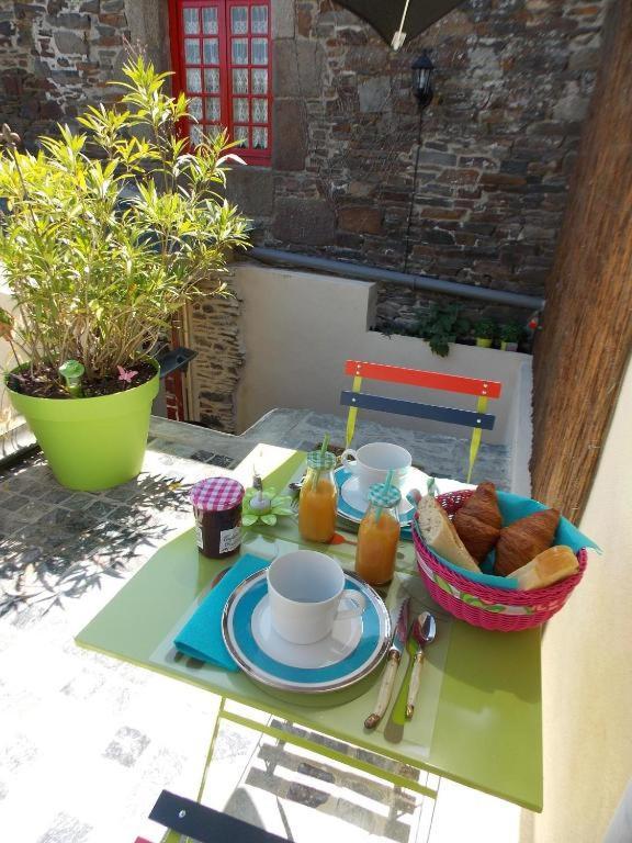 Chambre De La Nonne En Vacances Dol-de-Bretagne Dış mekan fotoğraf
